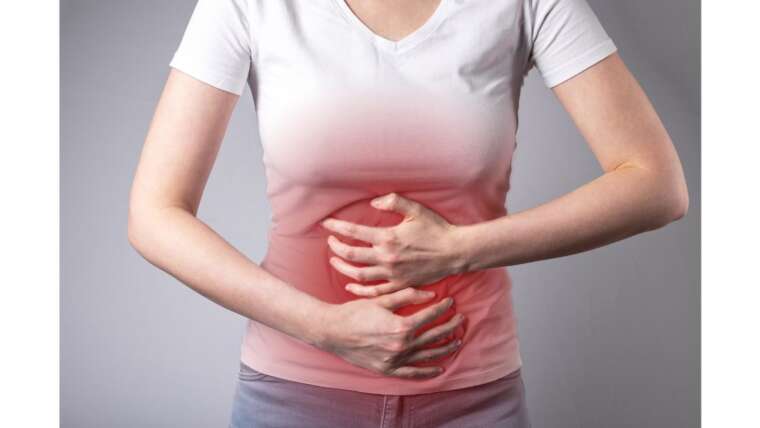 Whey Protein dá diarreia: entenda como o suplemento pode afetar o intestino